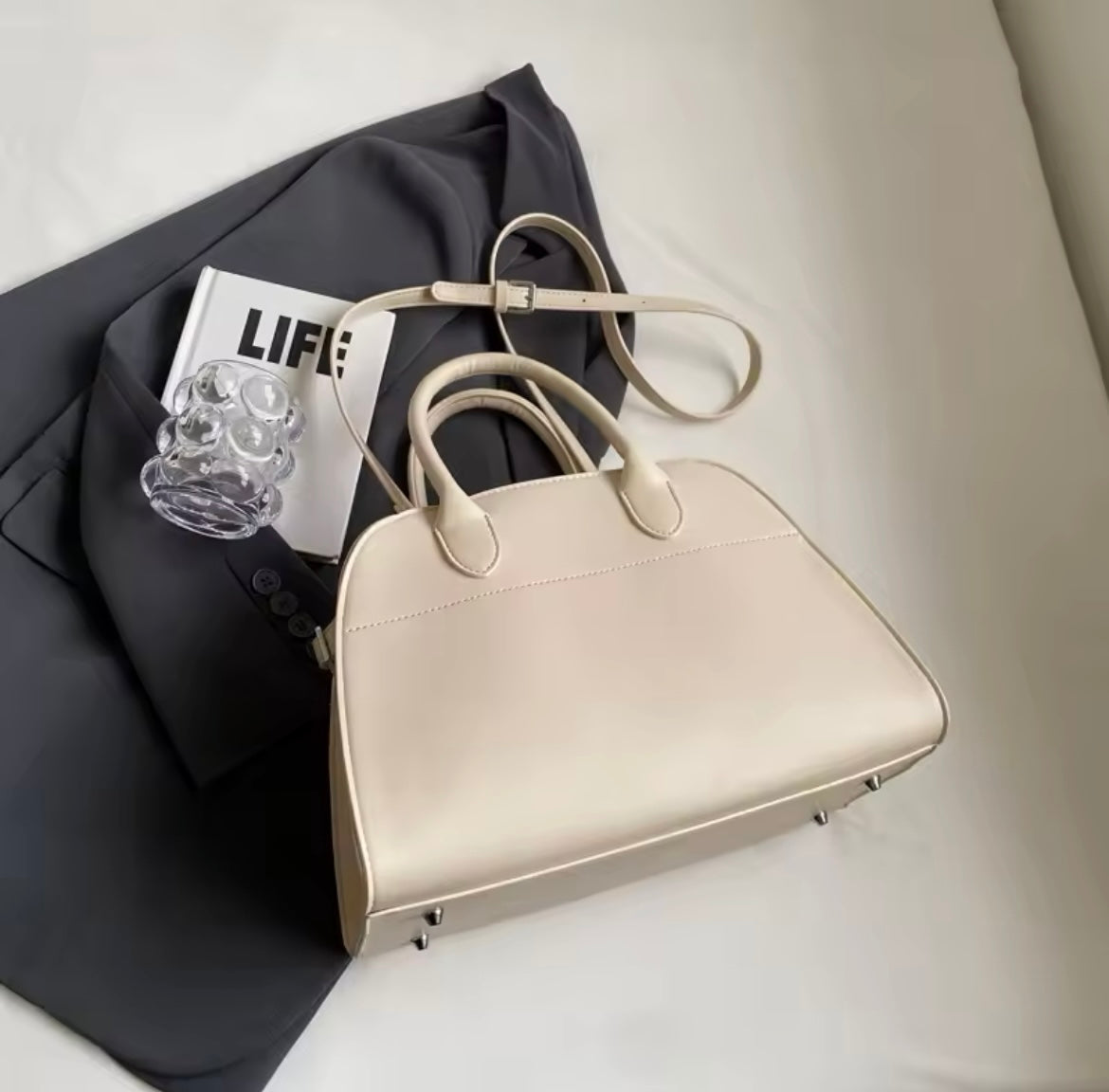 Moods boutique retro minimalist handbag