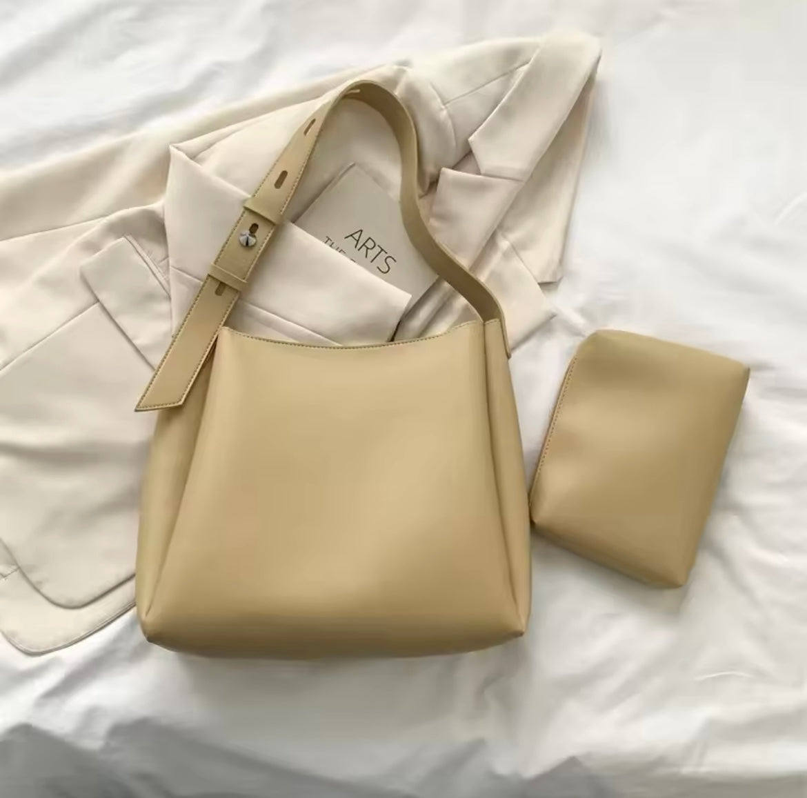 Faux leather high capacity minimalist shoulder handbag