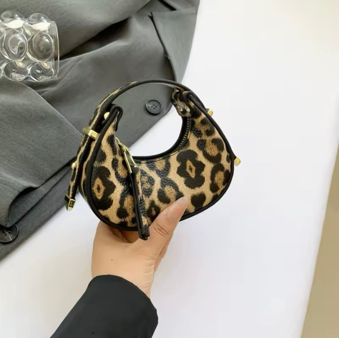 Leftsides faux leather mini leopard pattern purse handbag