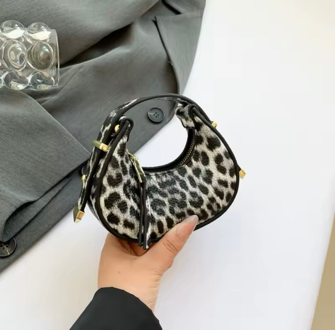 Leftsides faux leather mini leopard pattern purse handbag